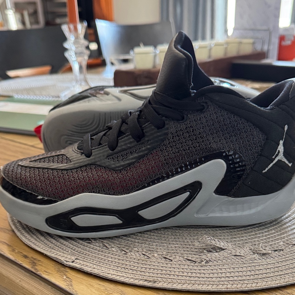 Jason Tatum Jordan Black and Silver youth boy Sneakers only wore one season